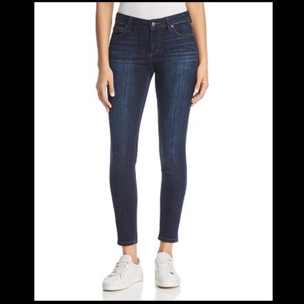 Joe’s Jean Icon Skinny Ankle Jean